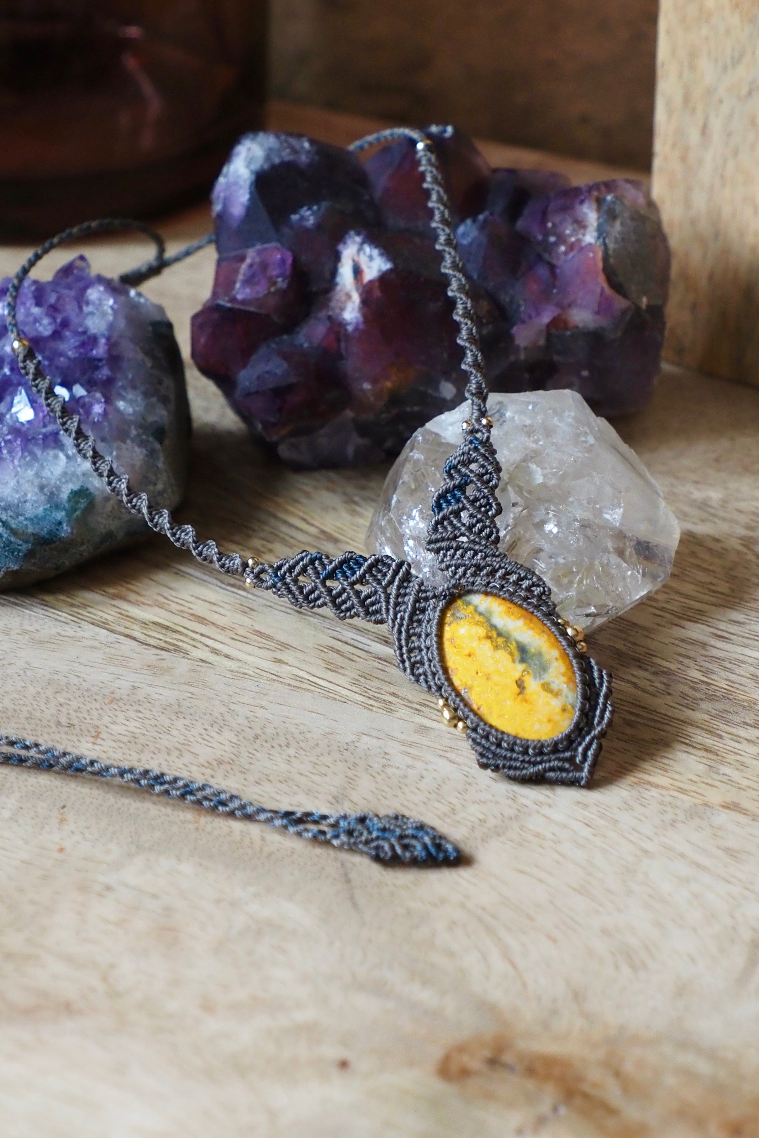 Bumblebee Jusper Necklace