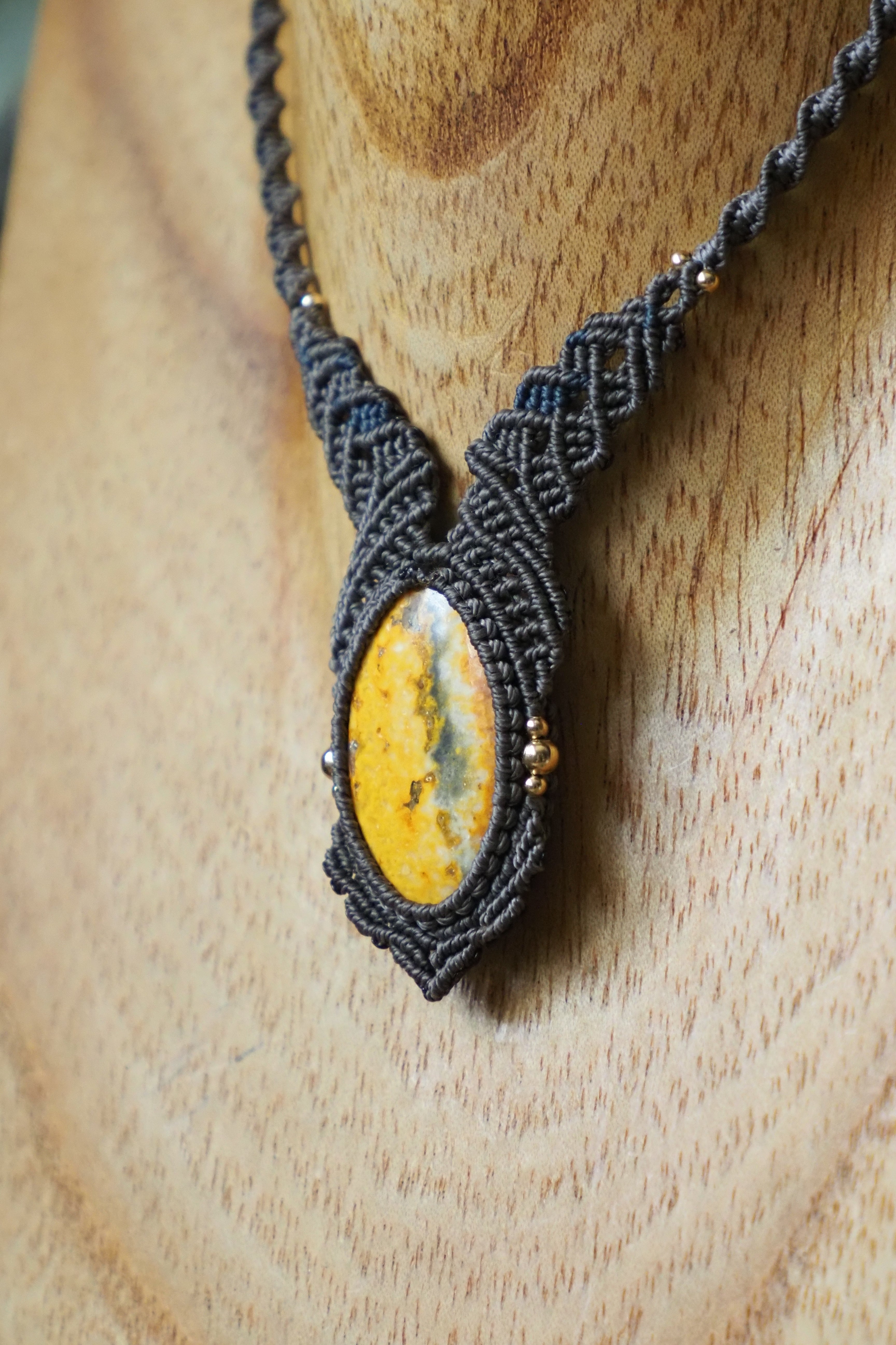 Bumblebee Jusper Necklace